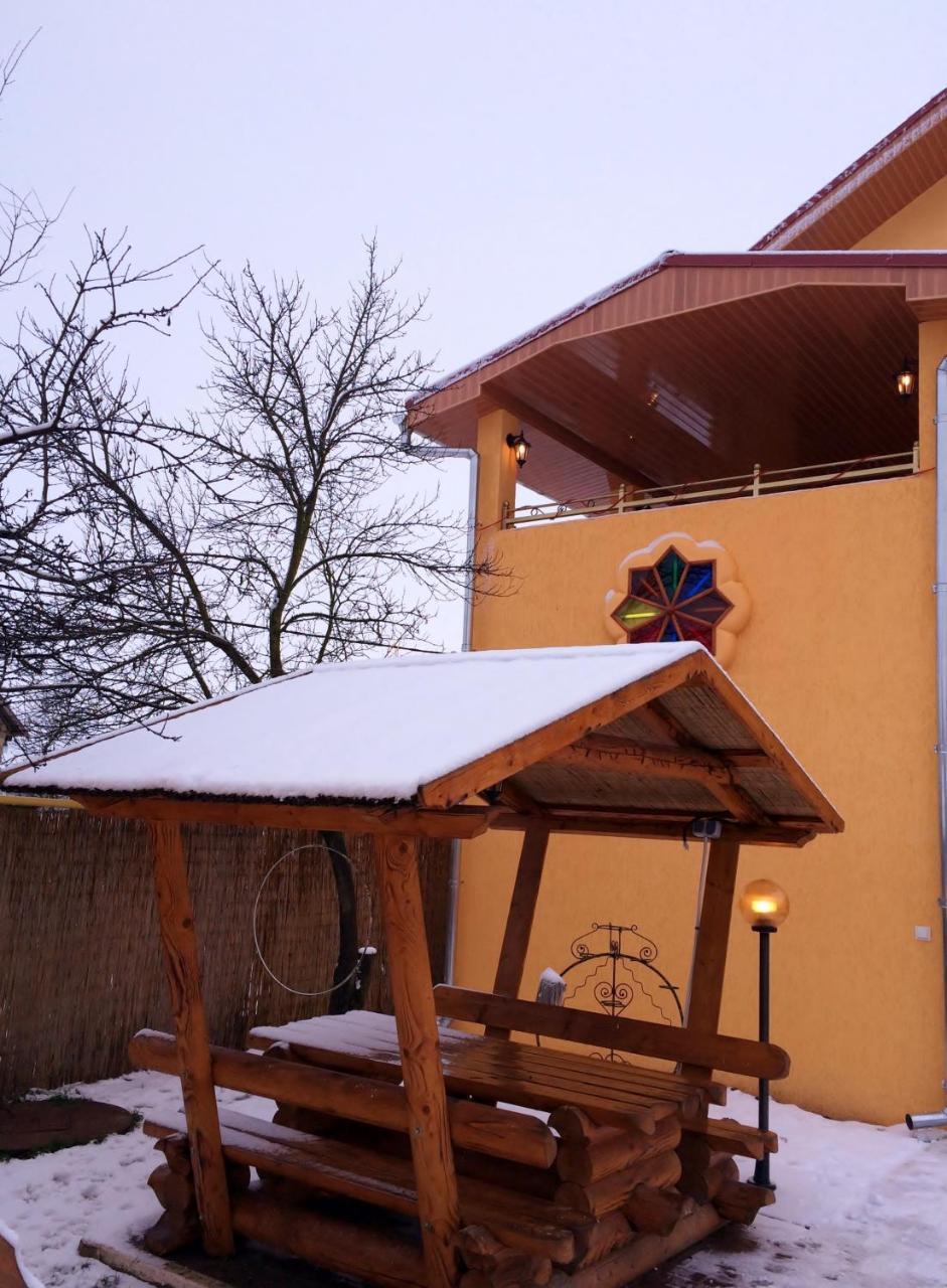 Villa Eden DeLux Yanoshi Exteriör bild